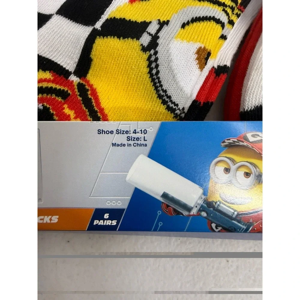 6 Pair Boys Illumination's Despicable Me 4 No-Show Socks.size L (Shoe size 4-10)